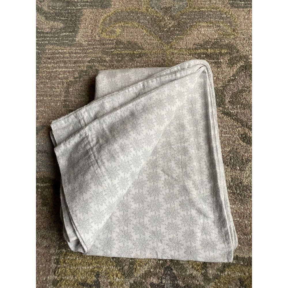 Cuddl Duds Flannel Snowflake Pillow Cases
